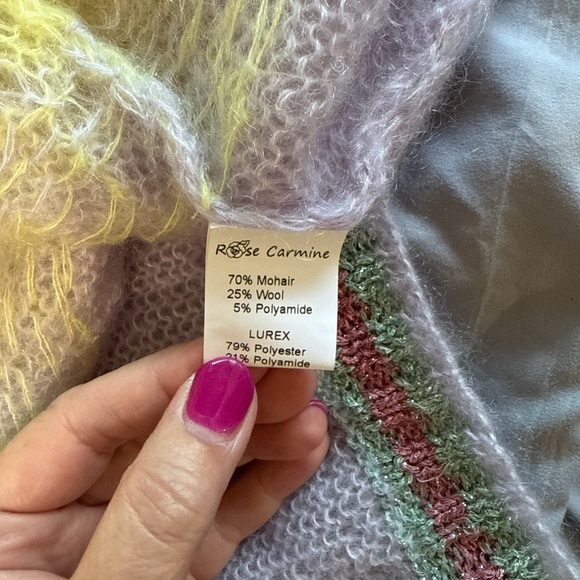 Rose Carmine Knit Vest - Picture 3 of 3